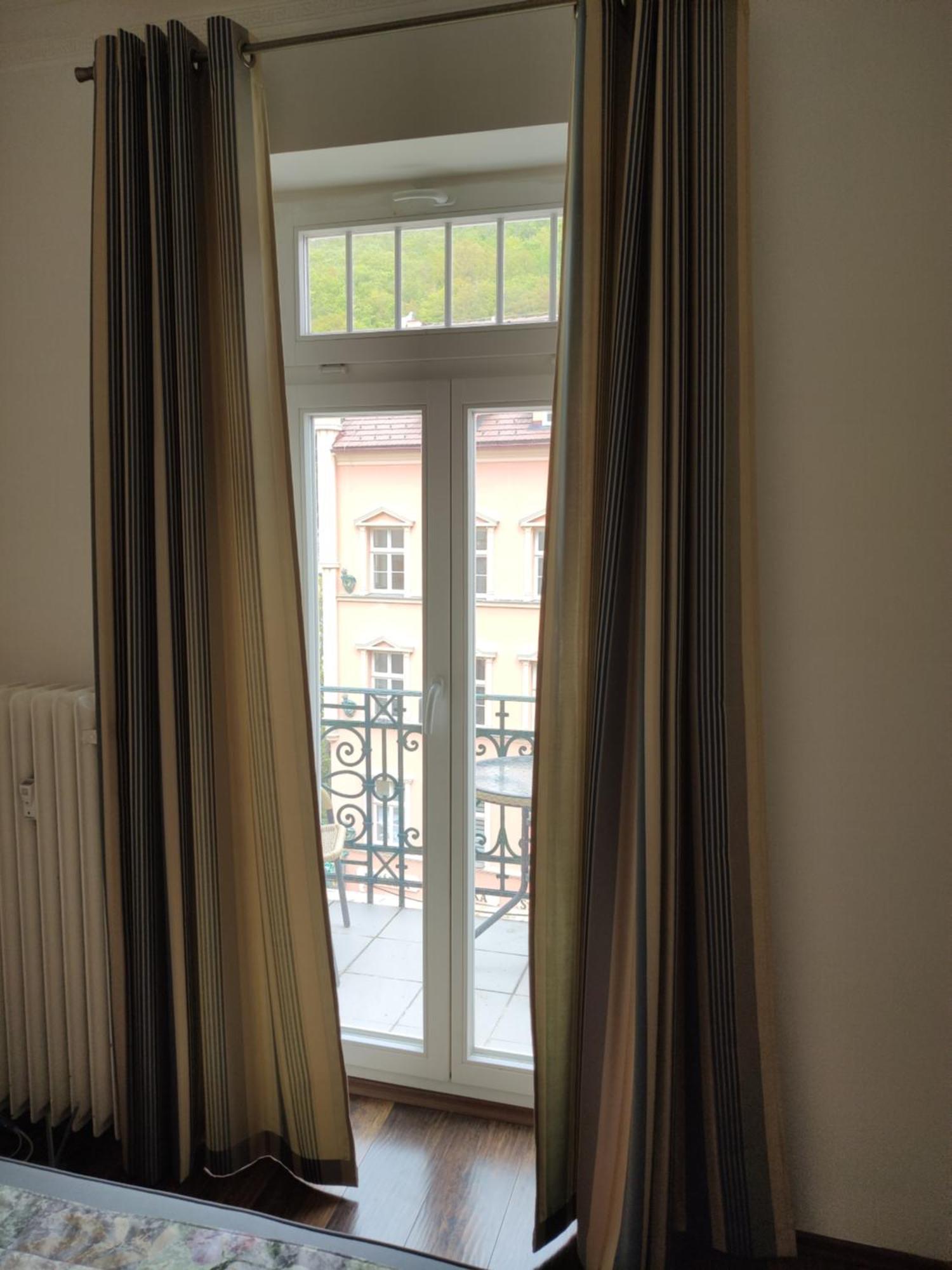 Apartman 63M2 S Balkonem V Lazenskem Centru Karlovy Vary Kültér fotó